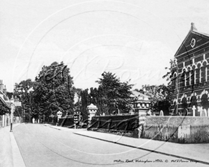 Picture of Berks - Wokingham, Milton Road c1930s - N1130