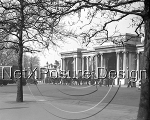 Picture of London - Hyde Park Corner c1930s - N203