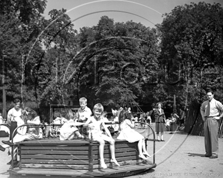 Picture of London - Regents Park Merry GoRound c1930s - N344