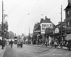 Picture of London, W - Ealing, Broadway c1930s - N1375