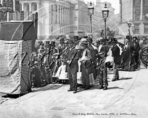 Picture of London - Waterloo Place, Punch & Judy - N2200