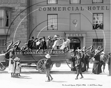 Picture of Cornwall - St Just, The Cornish Express Bus outside the Wellington Hotel in Market Square c1900s - N2673