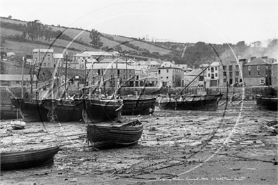 Picture of Cornwall - Mevagissey, Harbour c1930s - N3127