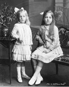 Picture of Misc - Kids, Sisters c1910s - N1491