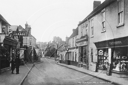 Picture of Surrey - Bagshot, High Street c1910s - N3193