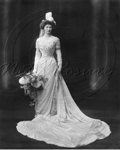 Picture of Weddings -Bride and Dress c1900s - N1034