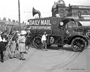 Picture of Transport - Daily Mail Delivery Van c1920s - N341