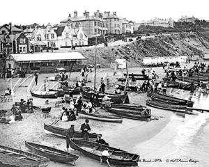 Bathing Boxes, Bournemouth Beach in Dorset c1890s