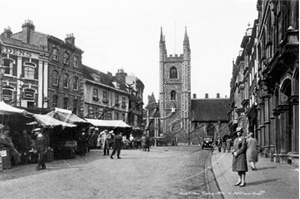 Picture of Berks - Reading, Market Place and St Lawrence Church c1930s - N3253