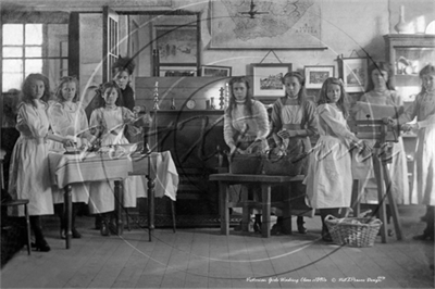 Picture of Misc - Kids, Victorian Girls Washing Class c1890s - N3242