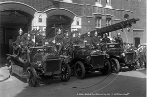 Picture of London, E - Shadwell, Fire Brigade and Station c1930s - N3534