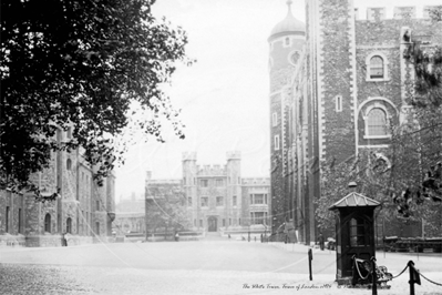 The White Tower, Tower of London in The City of London c1900s