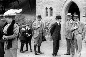 Picture of Wales - Bangor, Edwardian Gentlemen c1913 - N3632 