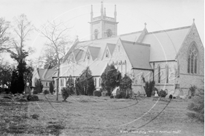 Picture of Berks - Earley, Church Road, St Peters Church c1920s - N3725