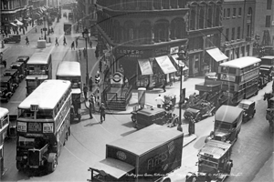 Mansion House, Queen Victoria Street junction with Poultry in London c1933