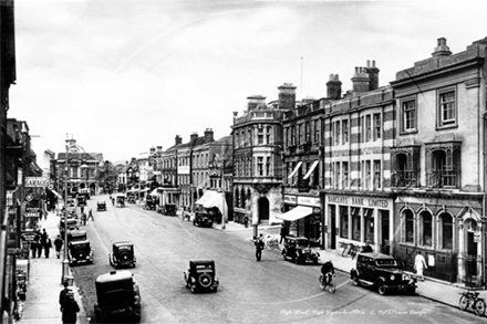 Picture of Bucks - High Wycombe, High Street Looking West c1930s - N4072