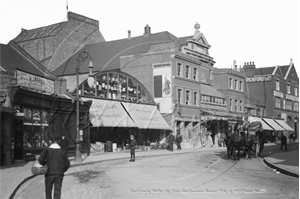Picture of Surrey -  Kingston-upon-Thames, Fife Road, Royal County Theatre c1900s - N4137