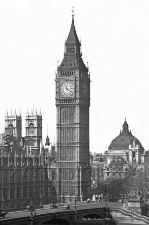 Westminster Bridge & Big Ben in London c1930s