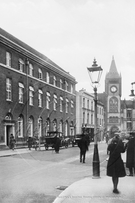 Picture of Berks - Reading, Town Hall and Post Office c1910s - N4496