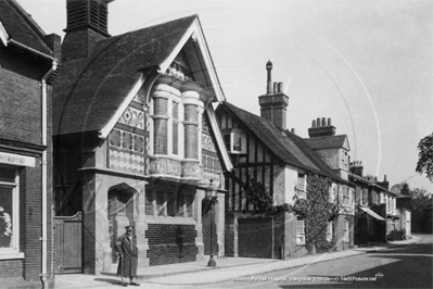 Picture of Berks - Wargrave, High Street, Woodclyffe Hall Hospital c1900s - N4563