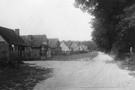 Picture of Berks - Sonning, Woodlands Road c1920s - N4622
