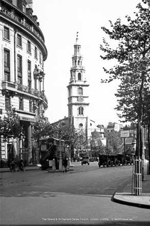 Picture of London - The Strand, St Clements Church c1930s - N4642
