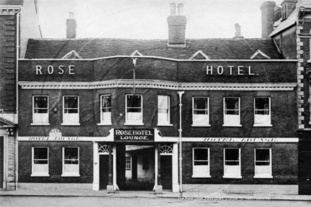 Picture of Berks - Wokingham, Market Place, Rose Hotel c1910s - N4679