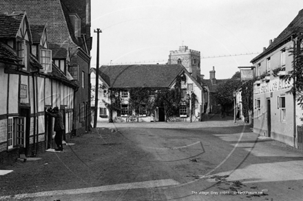 Picture of Berks - Bray, Bray Village, High Street c1911 - N4716