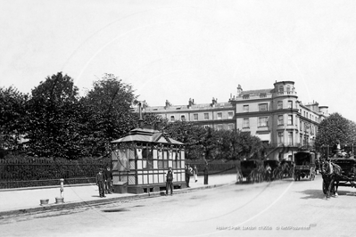 Picture of London, W - Holland Park, Cab Shelter c1900s - N4697
