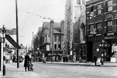 Picture of London, W - Acton, High Street c1940s - N4770