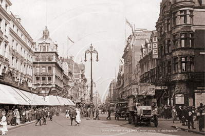 Oxford Street junction with Argyll Street in Central London c1910s