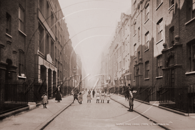 Picture of London - Gosfield Street c1900s - N4835