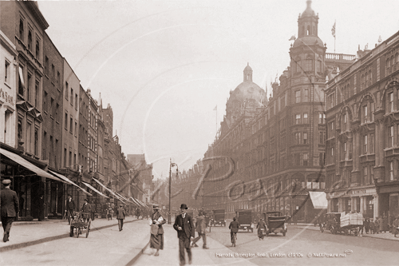 Harrolds, Brompton Road in London c1910s