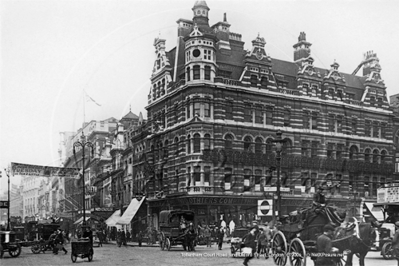 Picture of London - Tottenham Court Road Junction of Oxford Street c1900s - N5035