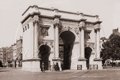 Marble Arch in Central London c1900s